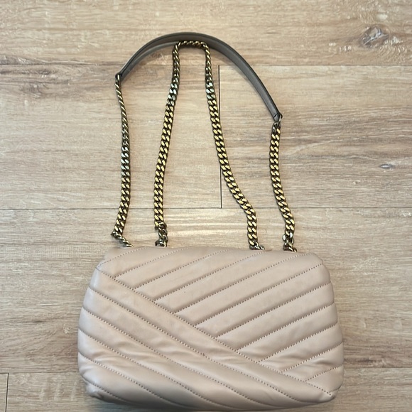 Tory Burch Small KIRA Chevron Shoulder Nappa Leather Bag Devon Sand $548 - Picture 5 of 13